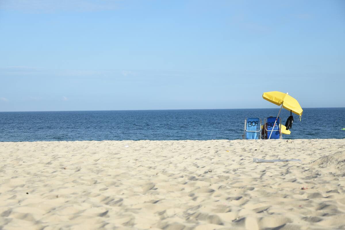 Las autoridades de Río de Janeiro pretenden que las playas queden vacías en los próximos días