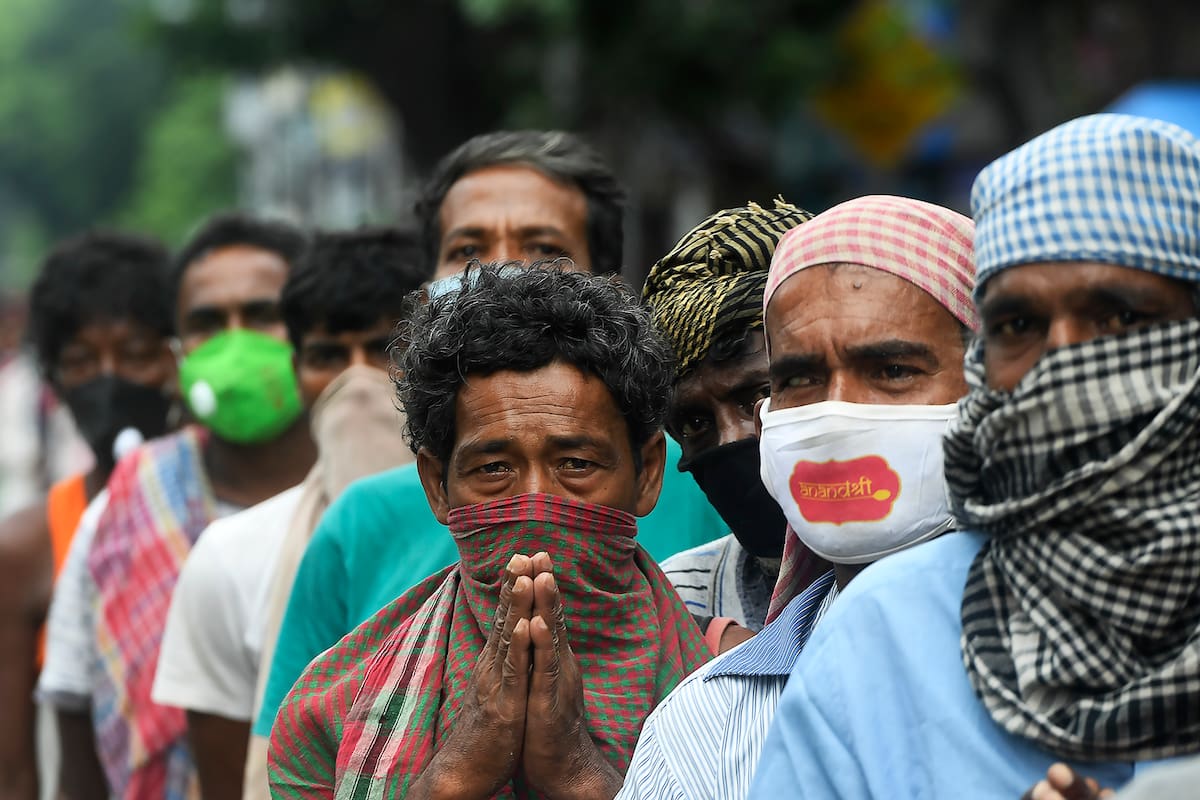 Las autoridades del estado de Maharashtra, cuya capital es Bombay, estiman que el 80% de los obreros de la construcción dejaron la capital financiera