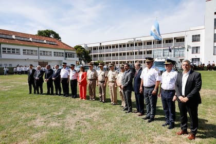 Las autoridades del Ministerio de Seguridad y la plana mayor de las fuerzas