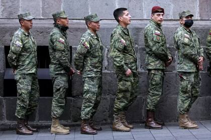 Las autoridades ecuatorianas autorizaron a hacer un "uso progresivo de la fuerza".