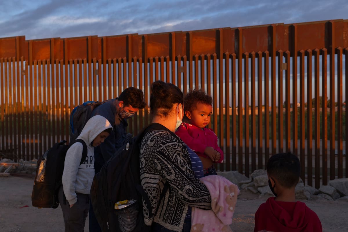 Las autoridades estadounidenses vieron un aumento de migrantes en una parte de la frontera con México