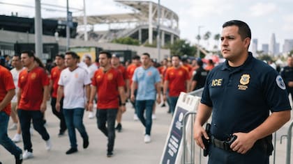 Las autoridades implementaron un riguroso operativo de seguridad que incluye la presencia del Servicio de Control de Inmigración y Aduanas (ICE) como parte del esquema federal