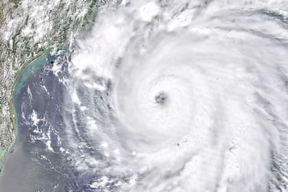 Las autoridades meteorológicas prevén que la tormenta tropical se formara y tocará tierra más cerca del miércoles