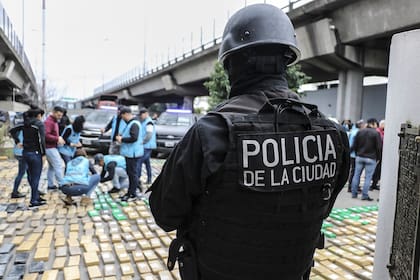 Las autoridades porteñas presentaron anteayer el decomiso de cinco toneladas de marihuana