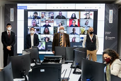 Las autoridades tras el examen que se efectuó el miércoles pasado