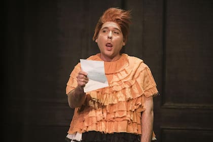 Las aves, por el grupo de teatro catalán La Calórica