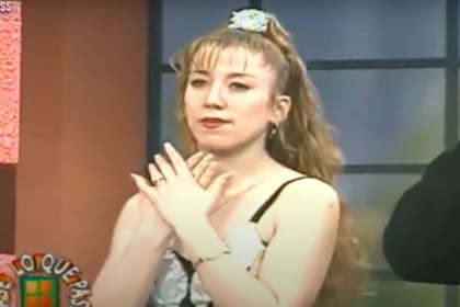 Las bailarinas interpretaban toda la canción Foto captura video)