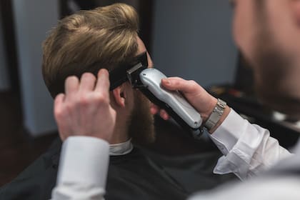 Las barberías en Estados Unidos se preparan para las nuevas tendencias en los cortes masculinos