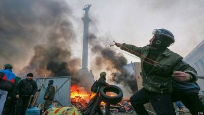 Las barricadas de la Plaza Maidan, en la Plaza de la Independencia en el centro de Kiev, durante el levantamiento popular de 2014