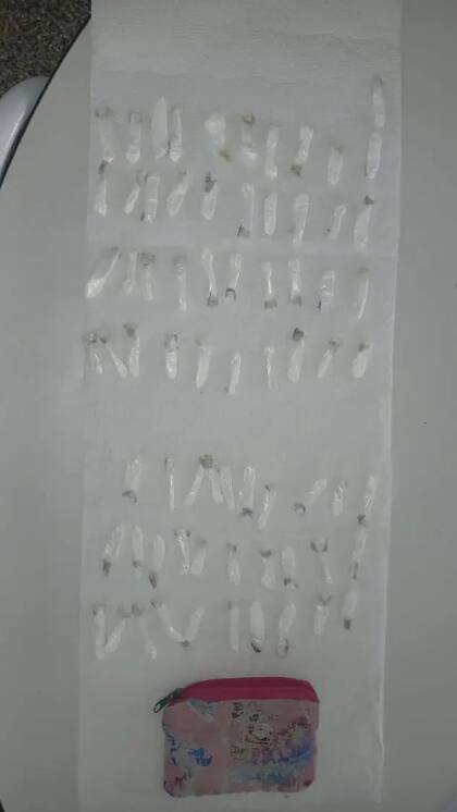 Las bolsas que le encontraron al menor