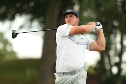 Las "bombas" de Bryson DeChambeau son las sensación del torneo
