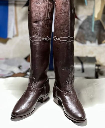 Las botas, autoría de Don Ardiles.