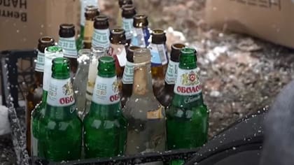 Las botellas son recolectadas para fabricar bombas caseras
