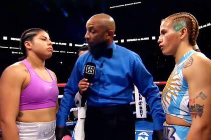 Las boxeadoras Marlen Esparza y Gabriela Celeste Alaniz