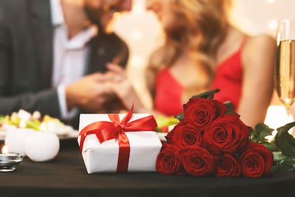 Las cajas de chocolates y caramelos forman parte de los regalos más tradicionales en esta fecha (Archivo)