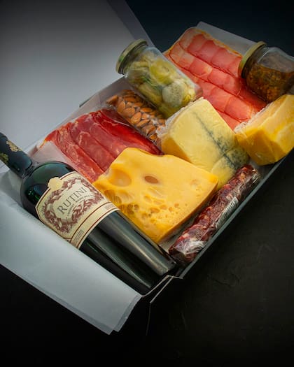 Las cajas de Franco Parma son un regalo perfecto.
*Beber con moderación. Prohibida su venta a menores de 18 años.