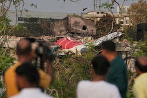Las cajas negras permitirán determinar qué produjo el accidente del avión de Air India.