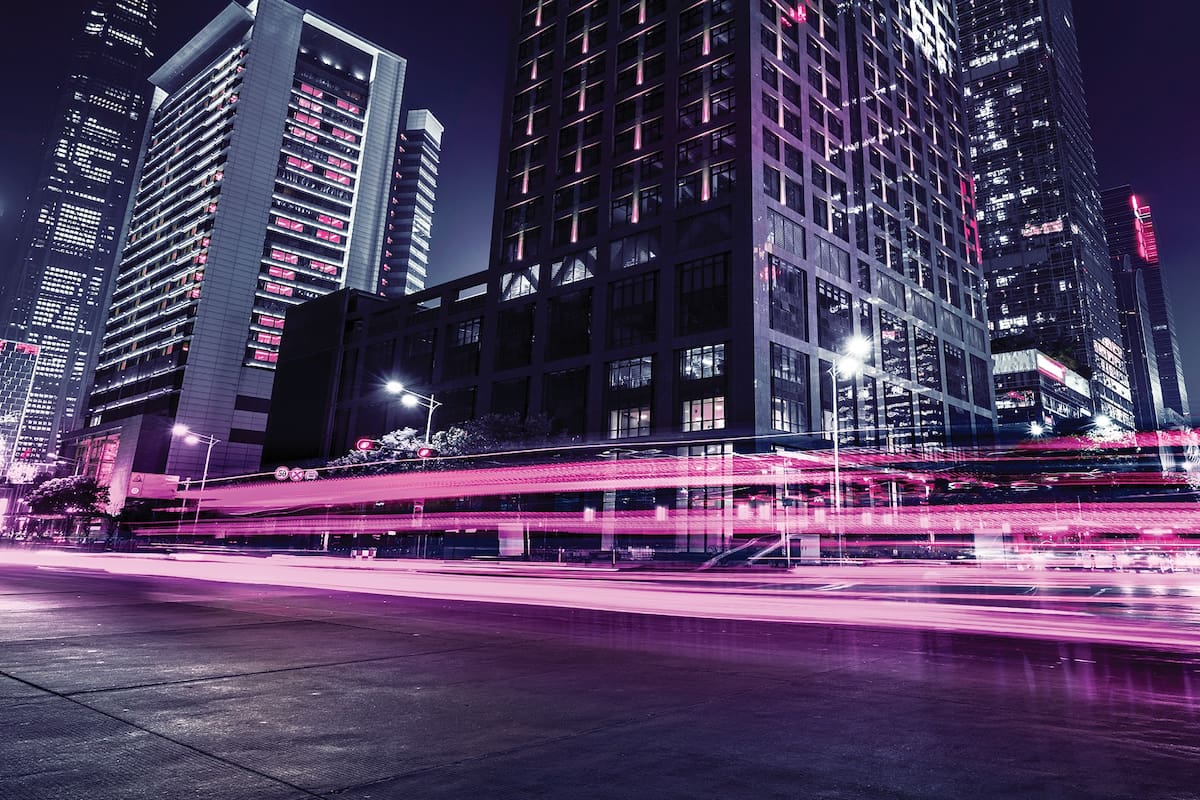 Las calles de Buenos Aires se tiñeron de color magenta con la #invasiónQUANTIUM, la innovadora avanzada de la presentación oficial del nuevo combustible premium de AXION energy.