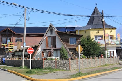 Las calles de la ciudad evidencian el ritmo tranquilo del pueblo de 150 familias