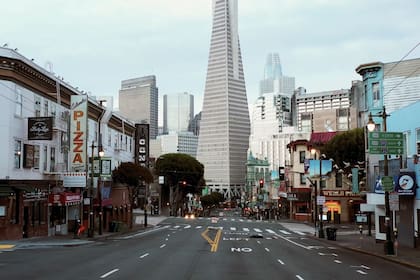 Las calles de San Francisco, desiertas por la cuarentena por la pandemia de coronavirus