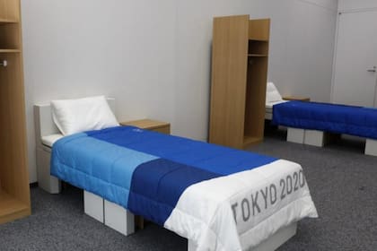 Las camas fabricadas de cartón en la Villa Olímpica para Tokio 2020