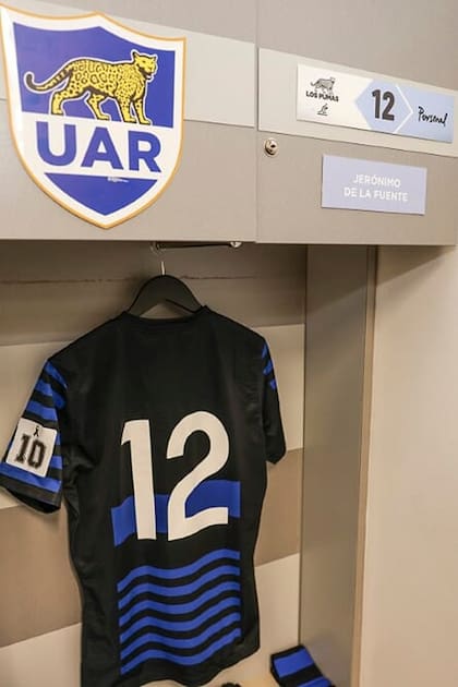 Las camisetas de Los Pumas colgadas antes del partido frente a los Wallabies en Sidney.