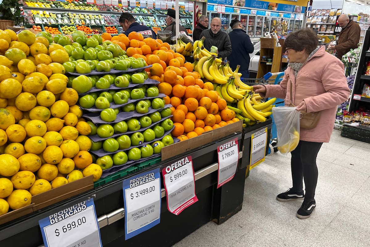 Las canastas básicas crecieron por debajo de la inflación en abril