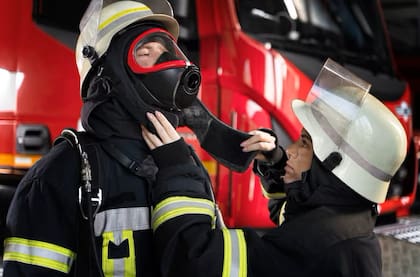 Las capacitaciones son para bomberos, paramédicos, la industria hotelera y la del entretenimiento