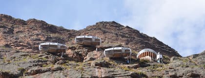 Las cápsulas para dormir colgado en el Valle Sagrado