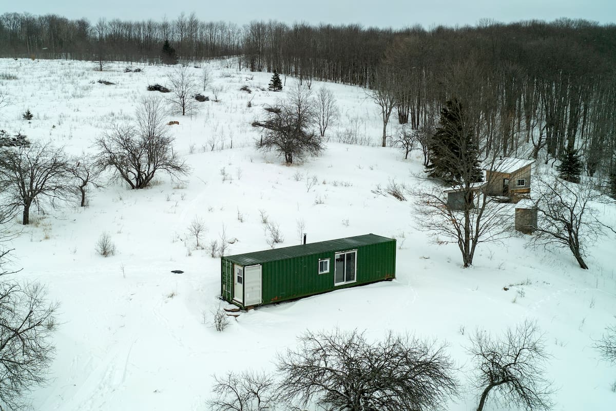 Las casas contenedor son altamente resistentes y se pueden adaptar a climas fríos con ciertas modificaciones que recomiendan los expertos