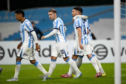 Las casas de apuestas ponen a Racing como favorito al triunfo en el encuentro ante Independiente Petrolero