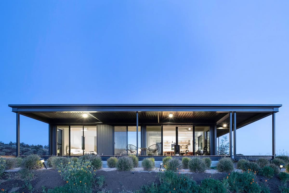 Las casas hechas en fábrica y montadas en la locación final por dos emprendedores argentinos arrancan en US$50.000