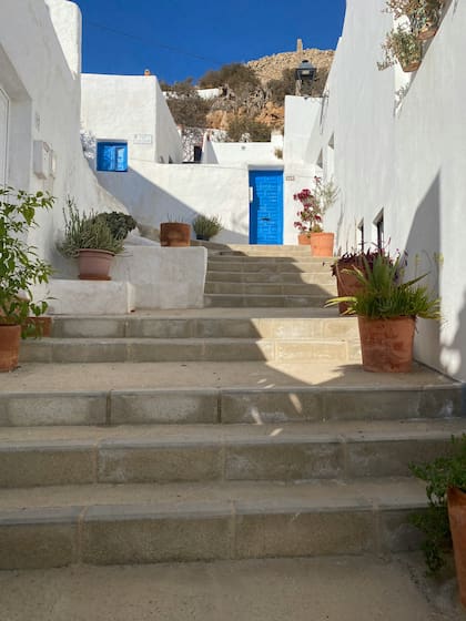 Las casas trepan la montaña y a varias de ellas se accede a través de escaleras