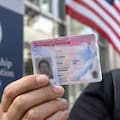 Las cuatro categorías que E-Verify comenzó a revisar y pueden afectar a trabajadores migrantes