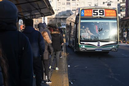 Las causas por las que hay menos colectivos circulando