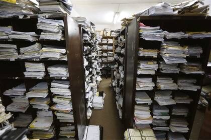 Las causas se multiplican y se eternizan en los tribunales; aquí, expedientes de juicios laborales