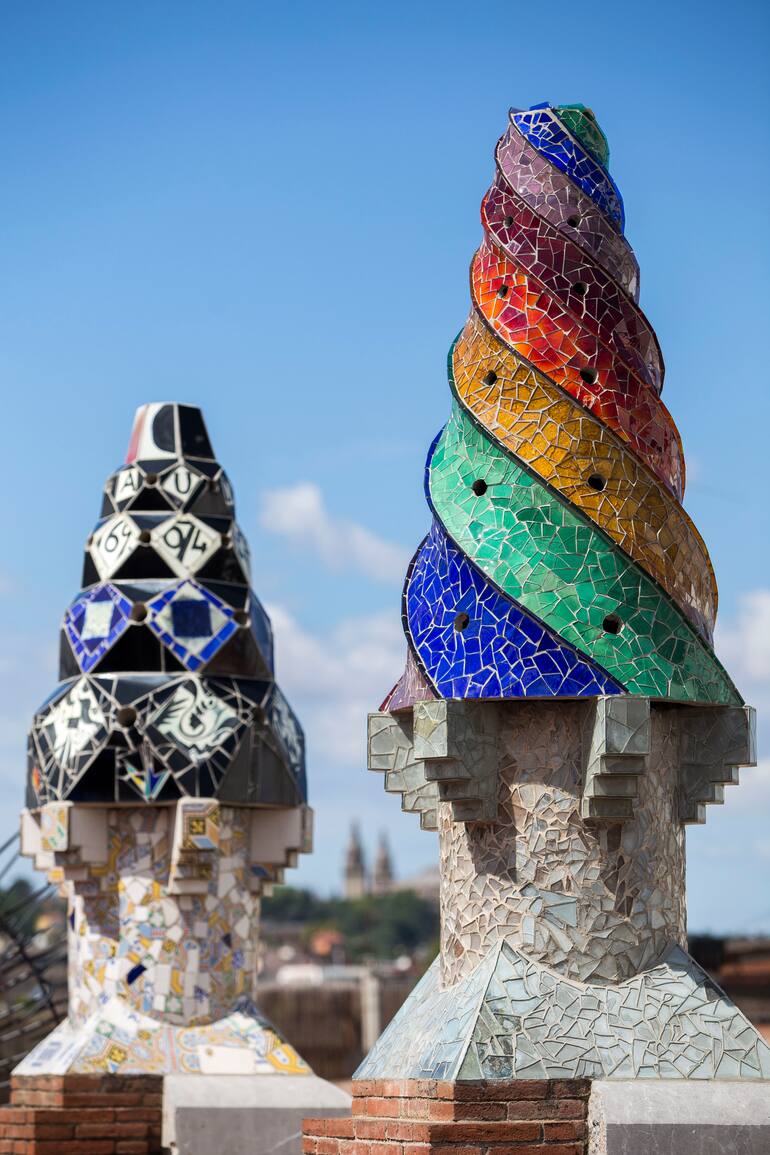 Las chimeneas del Palacio Güell (1886-1890), en la zona de las Ramblas.