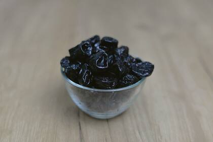 Las ciruelas pasas son una fuente rica de minerales y vitaminas necesarias para el organismo