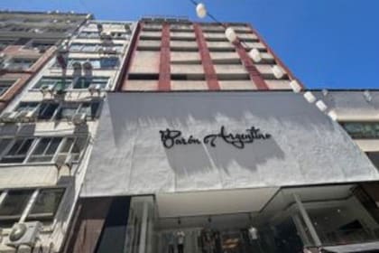 Las cocheras se encuentran en Lavalle Nº 658/66, San Nicolás