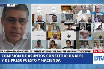 Las comisiones de Asuntos Constitucionales y Presupuesto aprobaron hoy el dictamen para quitarle fondos a la ciudad de Buenos Aires, un proyecto que ya aprobó el Senado