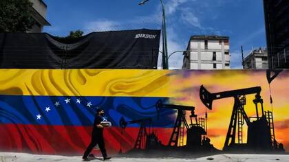 Las compañías petroleras, que no responden ante los presidentes, sino ante los accionistas, los reguladores y los tribunales, no invertirán capital en un vacío legal.