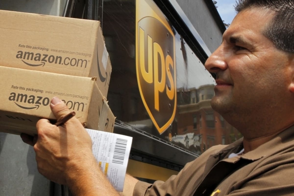 Las compras en Amazon se realizan por correo privado o courier, están limitadas a cinco pedidos y se pueden realizar desde las versiones europeas de la tienda on line de Jeff Bezos