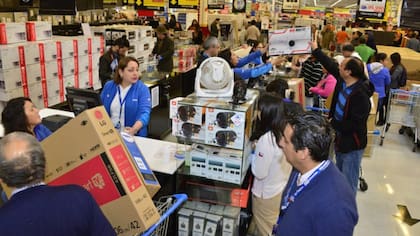 Las compras en Chile atraen a muchos argentinos