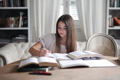 Las condiciones que se deben cumplir para cobrar las Becas Progresar de junio