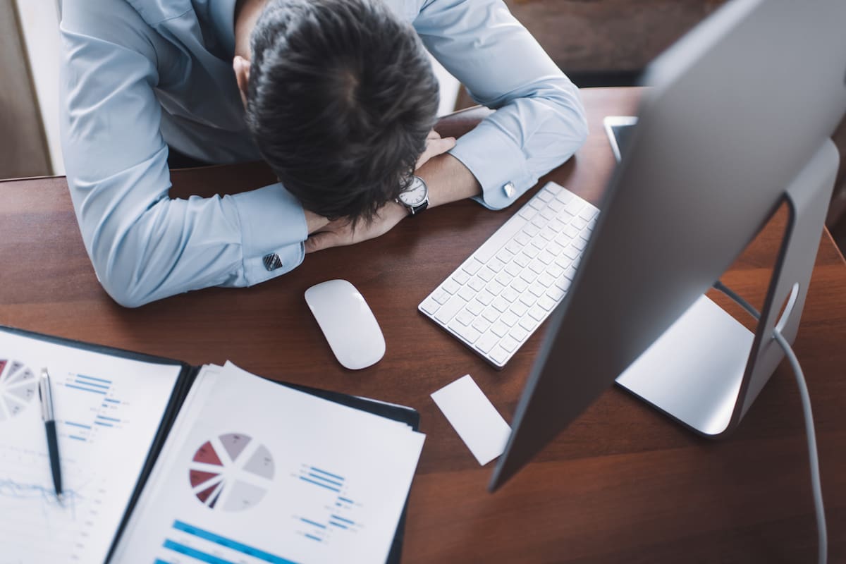 Las críticas negativas de los empleados en las redes afecta la imagen de la empresa