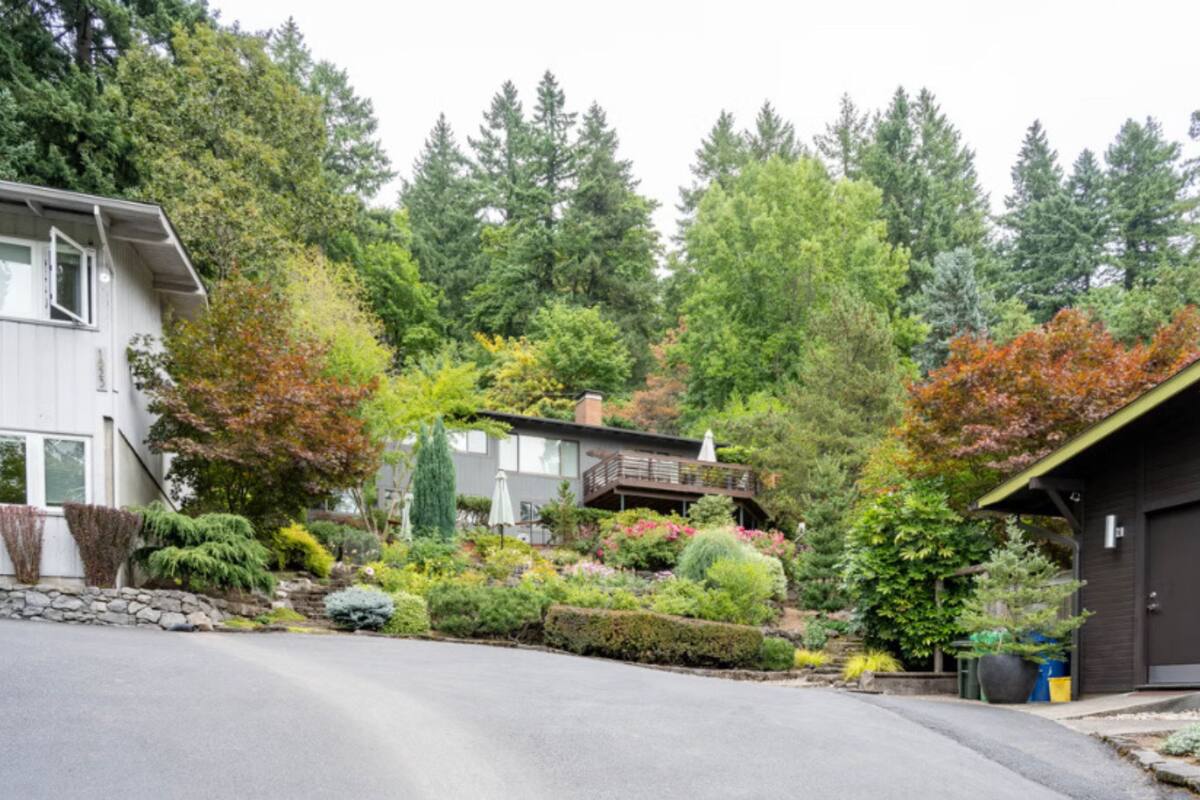 Las cuatro parejas decidieron pagar alrededor de 50 mil dólares para que el arquitecto John Storrs construyera sus viviendas