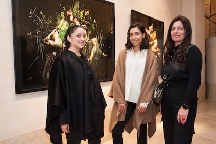 Las curadoras Bárbara Golubicki, Irene Gelfman y Verónica Santalla