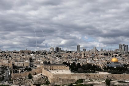 Las defensas antiaéreas de Israel activas en Jerusalén