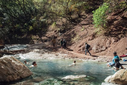 Las desconocidas termas del río Jordán, cerca del Parque Nacional Calilegua
