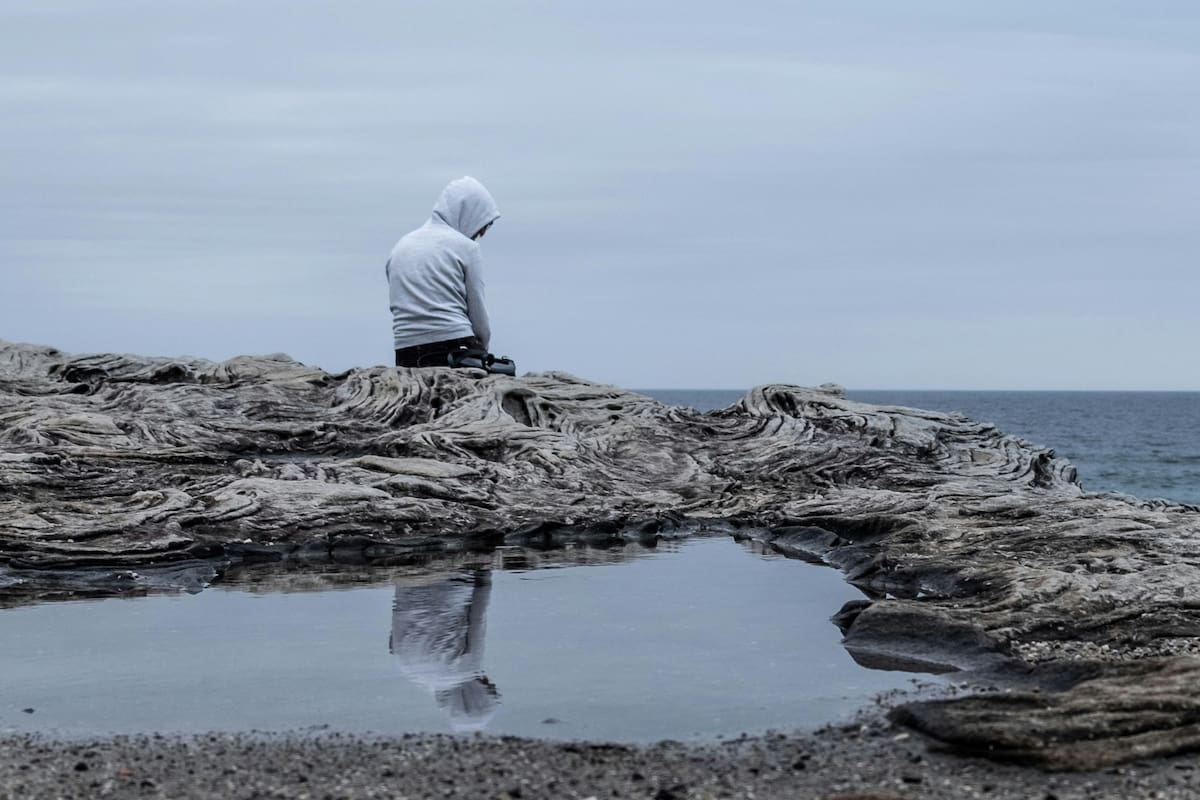 Las diferencias entre la soledad y el aislamiento